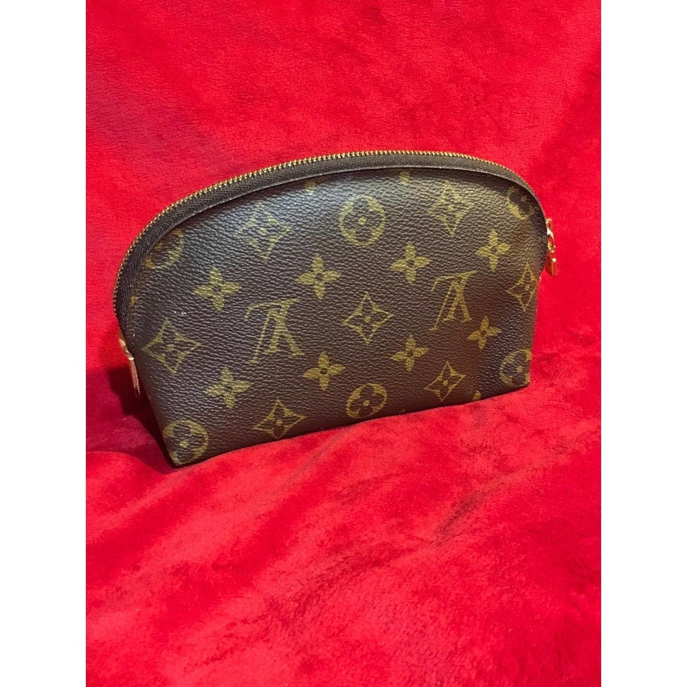 Louis Vuitton Mono Cosmetic Bag CA0010